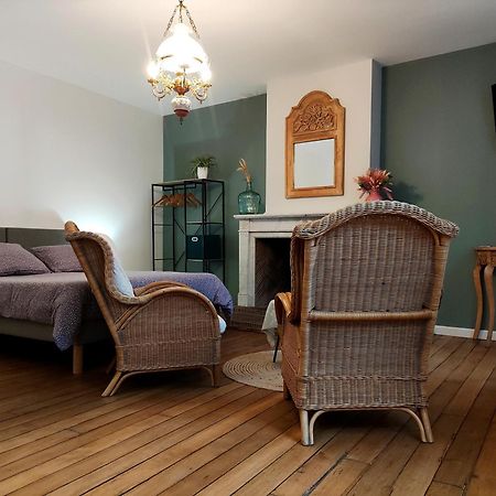 Le Relais Napoleon Bed & Breakfast Avesnes-sur-Helpe Екстериор снимка