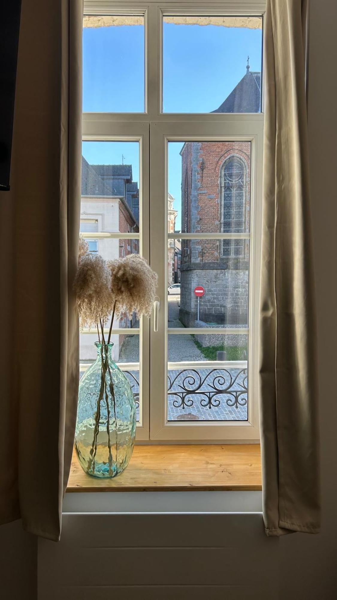 Le Relais Napoleon Bed & Breakfast Avesnes-sur-Helpe Екстериор снимка